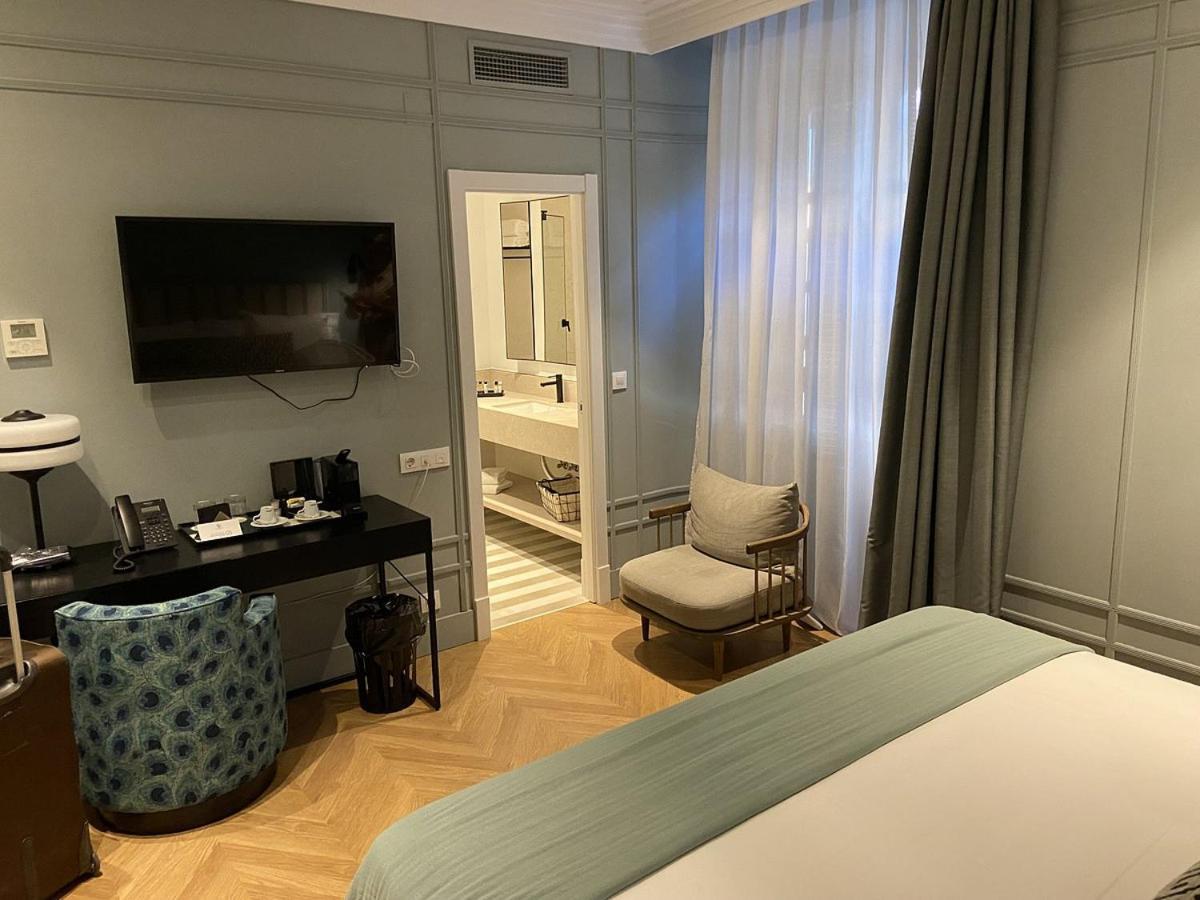 Teo International Near Delhi Airport