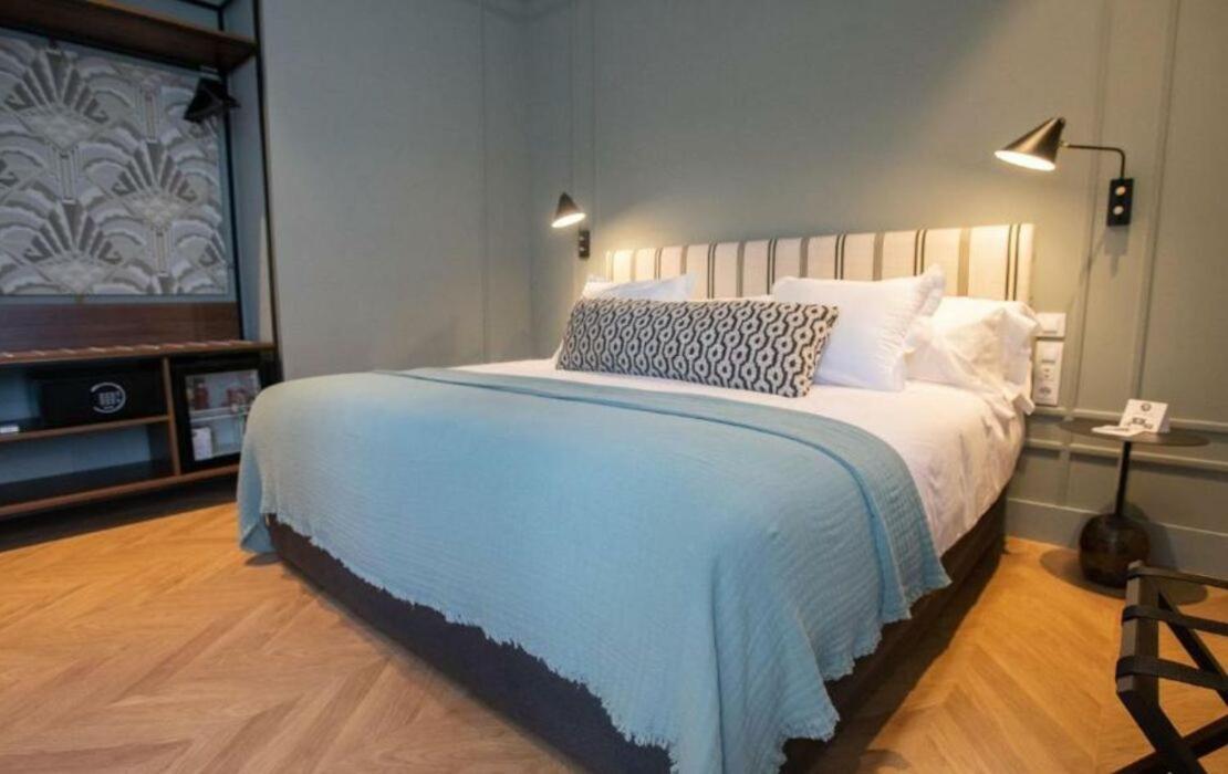 Hotel Teo International Near Delhi Airport 4*